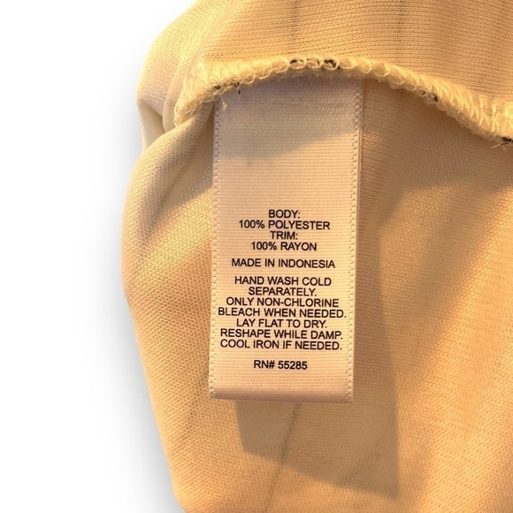 EXPRESS | High Neck Black + Ivory “LOVE” Cursive Print Tank Blouse - Picture 4 of 7